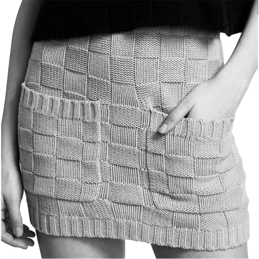 Staud black knit mini skirt - Picture 3 of 9